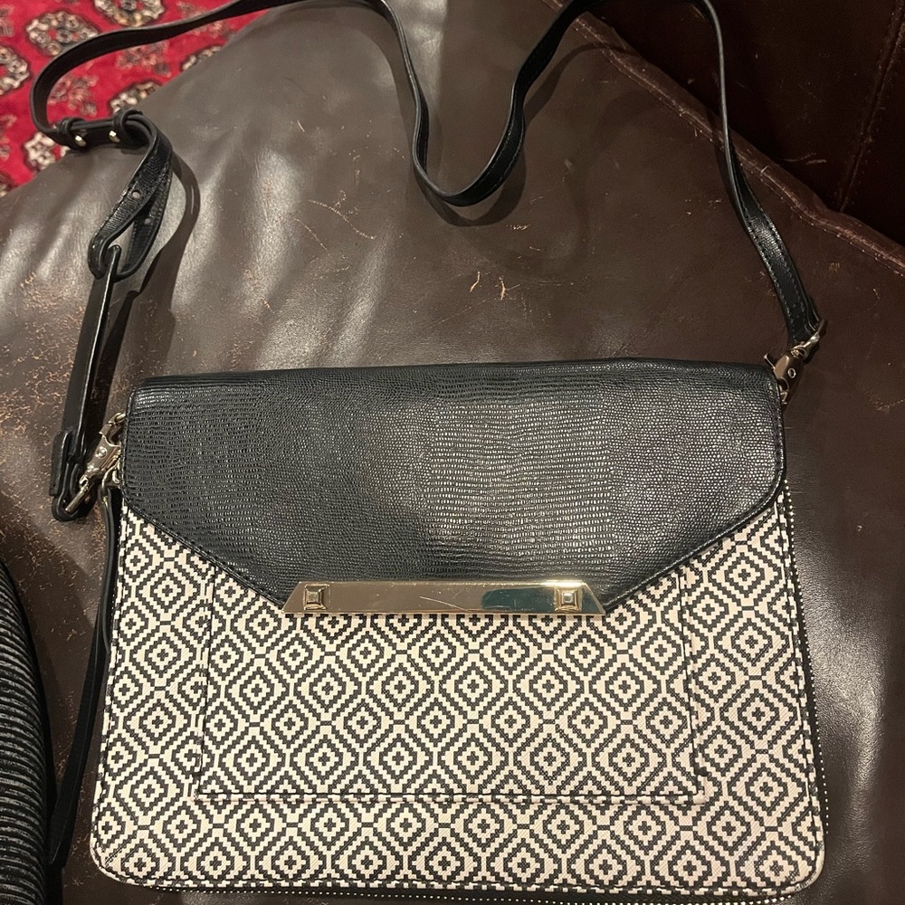 Stella and Dot crossbody purse